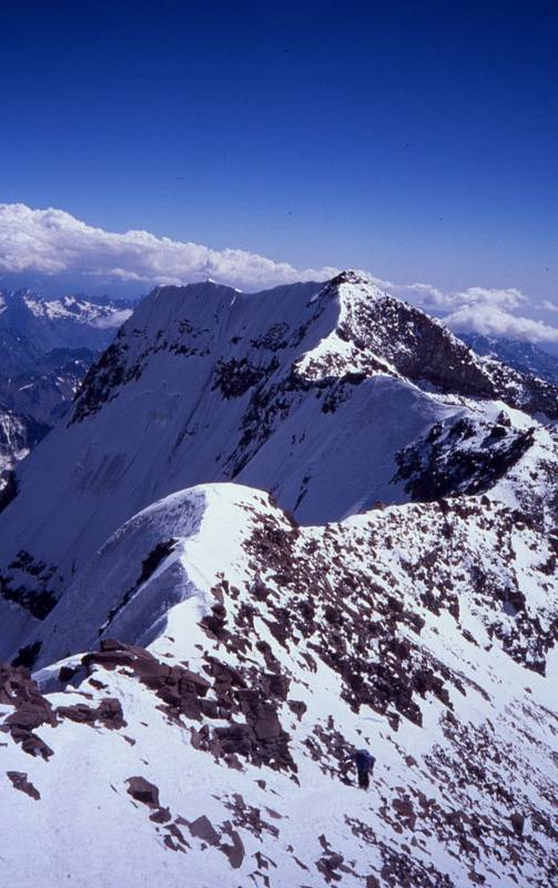 De machtige zuidwand van de Aconcagua